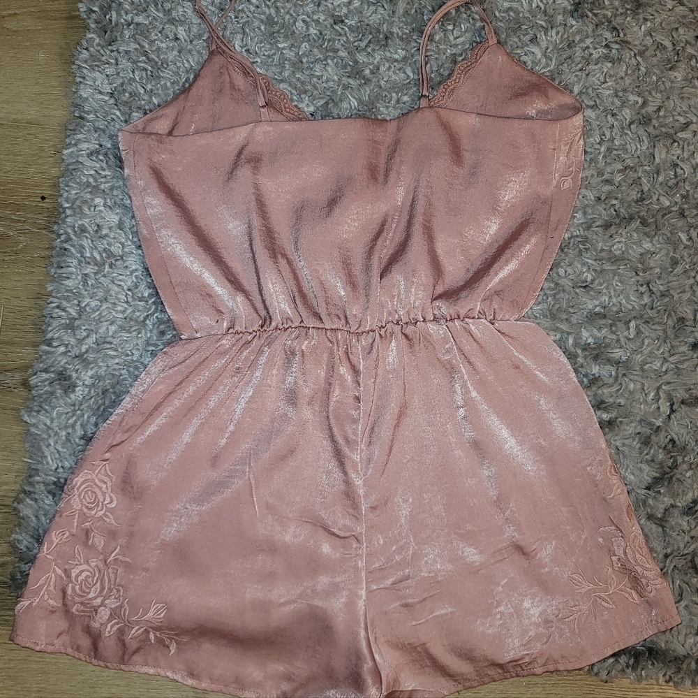 Kendall & Kyle Sleeveless Romper - image 5